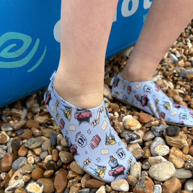 Beach kids shoes shop